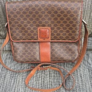 * GUC * Vintage Celine *
